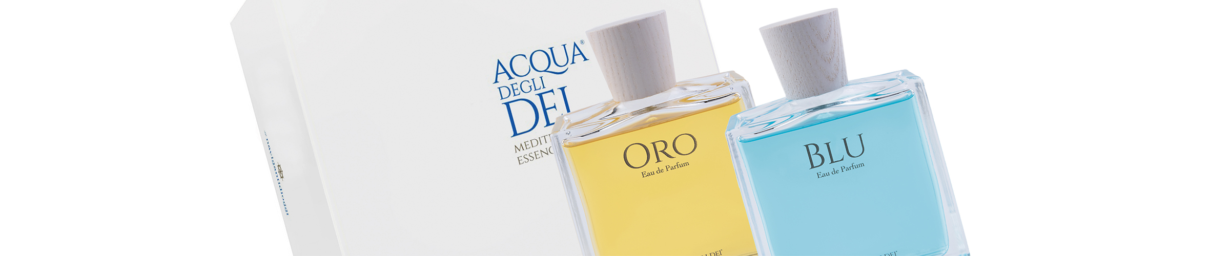  The two blue and gold eau de parfums in the 30 ml format, kept in the elegant gift box.